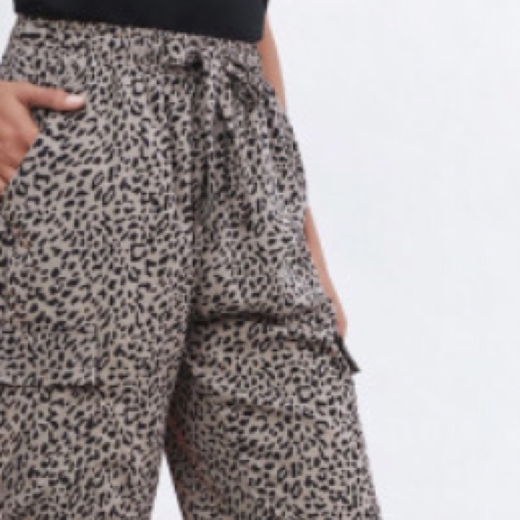 WhiteTop NEW Set💕 - Picture 3 of 3